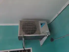 Ac daikin 1.5 pk