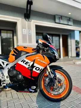 Jual cepat Honda CBR1000RR FP Fullspecs r6 cbr r1 z900 zx6r zx z mt cb