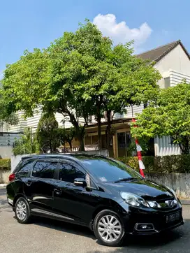 Mobilio E Prestige AT 2015