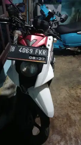 X Ride 2017 Putih Merah
