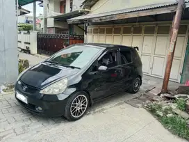 Honda Jazz 2004 Bensin