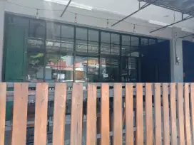 Dijual cafe coffee berikut furnished pinggir jalan jatiwangi