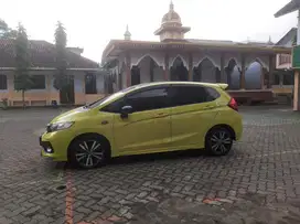 JUAL HONDA JAZZ GK5 RS 2018