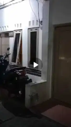 MURAH SEKALI RUMAH BAGUS SIAP HUNI 2LANTAI AKSES GG MOTOR  CONDET
