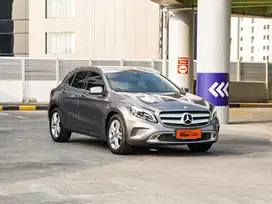 MERCEDES BENZ GLA200 TAHUN 2015 ABU ABU