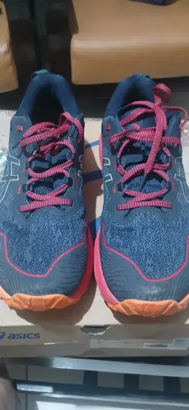 Sepatu trail run ASICS Gel - Trabuco 11