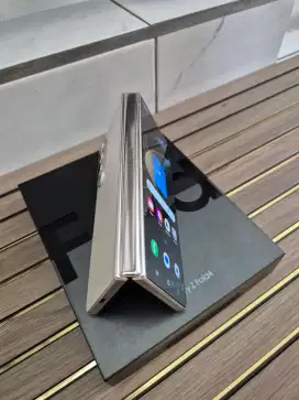 Samsung Galaxy Z Fold 4 (12/512) Ex Sein Full Set 99% mulus no minus