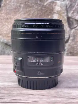 CANON EF 85mm f1.8 USM