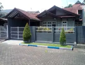 Rumah dijual di Pondok Blimbing Indah Kota Malang