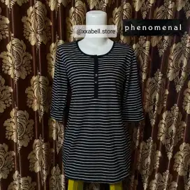 preloved baju atasan kaos cewek brand phenomenal dari matahari