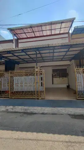 Rumah 2 lantai strategis deket mal & Tol