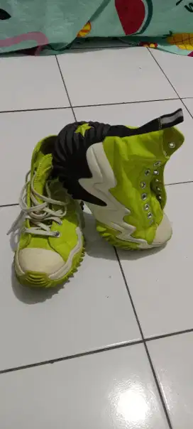 Sepatu Converse cwe