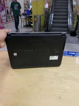 Jual laptop has free core I3 gen 7