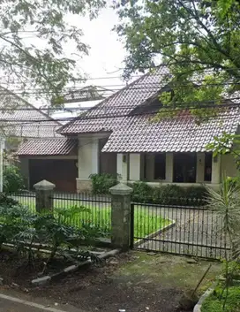 Jual Rumah Heritage Belanda Dekat Gedung Sate riau Dago Bandung