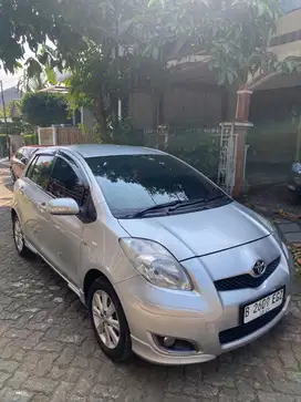 Yaris 2010 E Automatic