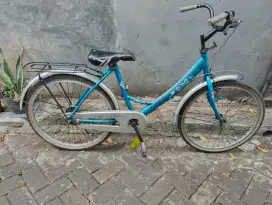 Sepeda mini ukuran 24