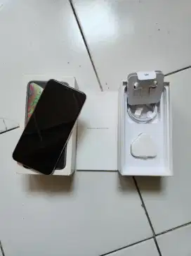 iphone xs max 64gb