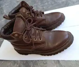 Sepatu Boot Docmart Dr. Martens Aztec Crazy Horse