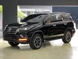 FORTUNER GR 2.8 GR 2022/2023