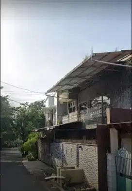Rumah 2 lantai Luas tanah 214 komplek Rawamangun