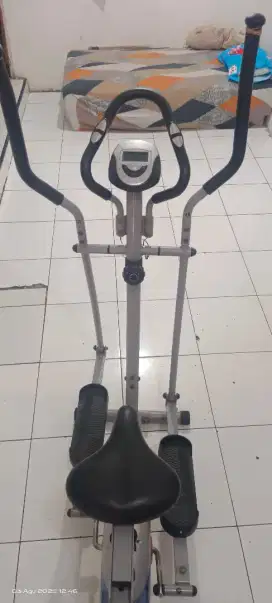 Sepeda Statis Fitness