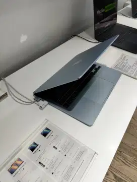 CICIL MACBOOK PAKAI KTP, BUNGA 0%