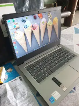 Laptop lenovo slim 3 mewah siapa cepat