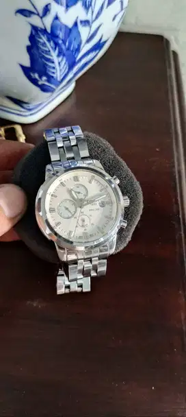 Lelang Jam tangan koleksi pribadi