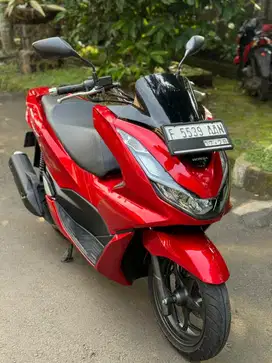 Honda PCX 160 Thn 2023 Merah Glossy Mulus 99%
