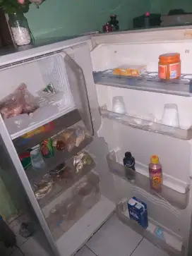 Kulkas 1 pntu beku dngin normal lnegkap free llmove