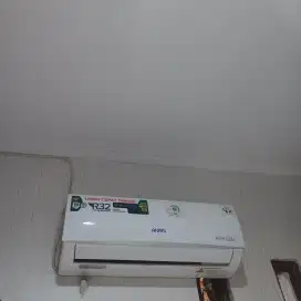 AC AKARI 1.5 PK DINGIN TERAWAT