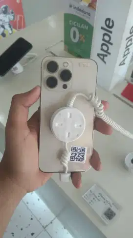 IPHONE 13 TURUN HARGA READY WARNA STARLIGHT & MIDNIGHT