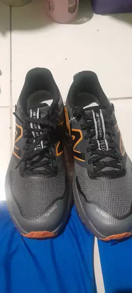 NB Uk 41,5 New Balance