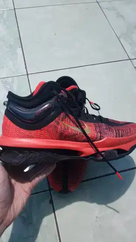 NIKE GT JUMP 2 BRED SHAEDON