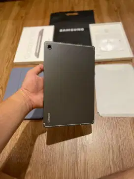Samsung Tab S10 FE 8/128gb Sein resmi baru 1 bulan pakai
