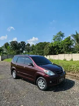 Daihatsu Xenia 2011 Bensin