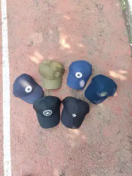 TOPI CONVERSE BNIB