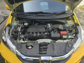 Honda Brio tipe E tahun 2022