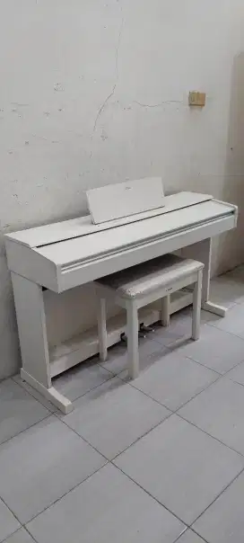 Piano elektrik yamaha arius ydp 144