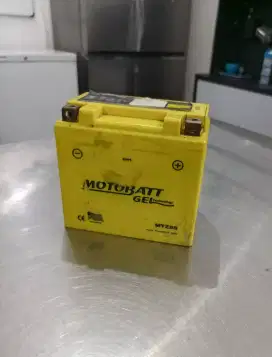 Aki motor bekas