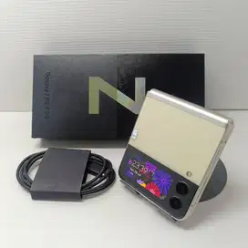 LIKE NEW SAMSUNG GALAXY Z FLIP 3 5G CREAM 8/128 EX SEIN FULLSET NO MIN