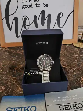Jam tangan seiko