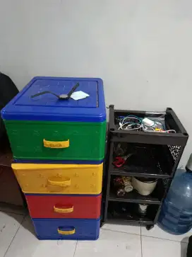 Menjual lemari baju plastik, dan rak piring