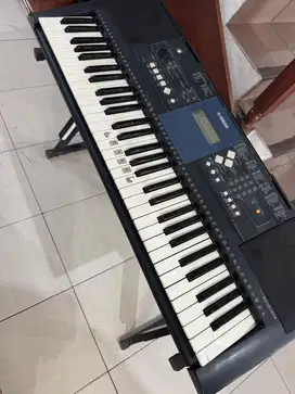 yamaha PSR E333