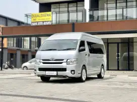 Toyota Hi Ace (2016)   #antik