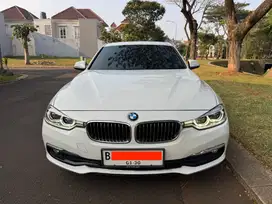 BMW 320I Luxury Pakai 2019 Nik 2018 Putih Metalik White pearl