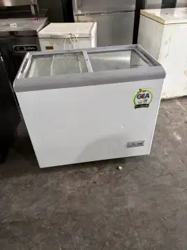 Frezer sleding kaca gea 186 liter mesin ori