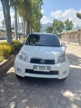 Kalau mau lihat mobil samping auto 2000 Katib