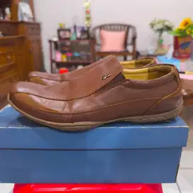 Sepatu Playboy Leather ART MP201109 Warna Coklat Size 42 (No Box)