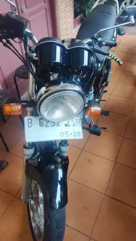 Suzuki Thunder 250cc Tahun 2003